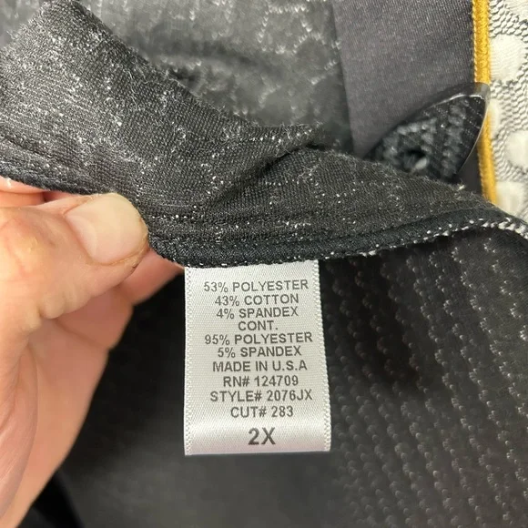 Elegant Black and White Women's Blazer - Picture 3 of 6